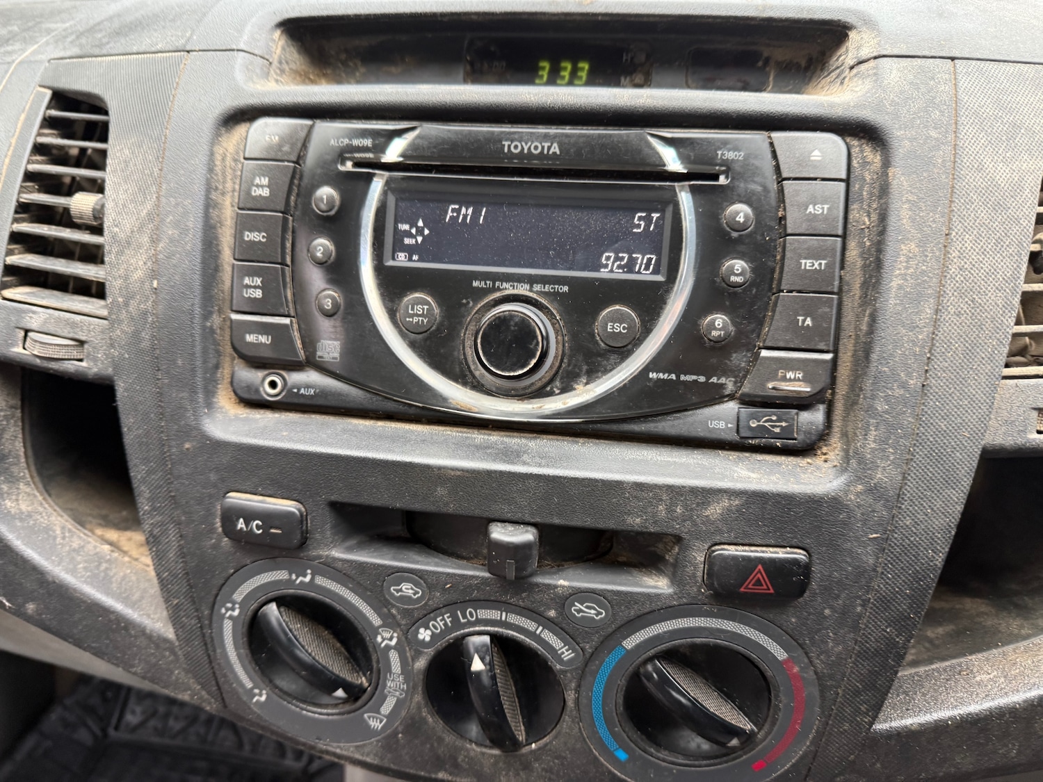 Used Toyota Hilux 2010 for sale - 77406543: Photo 11