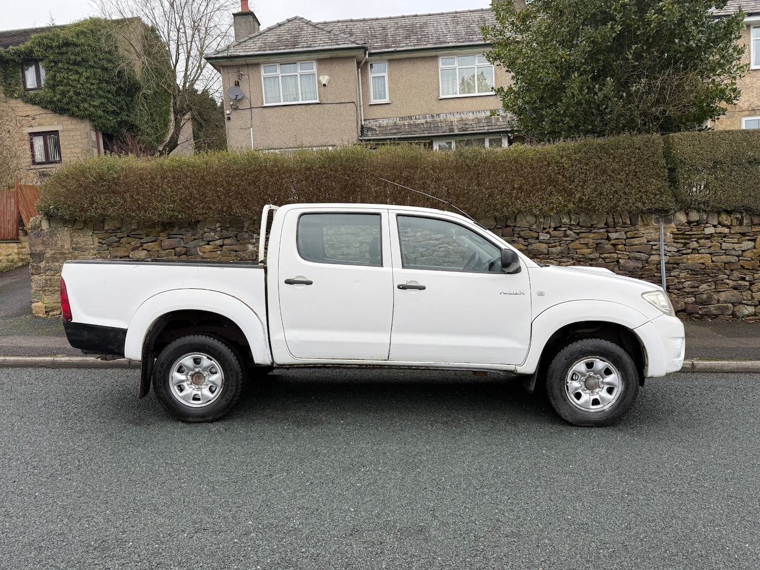 Used Toyota Hilux 2010 for sale - 77406543: Photo 4