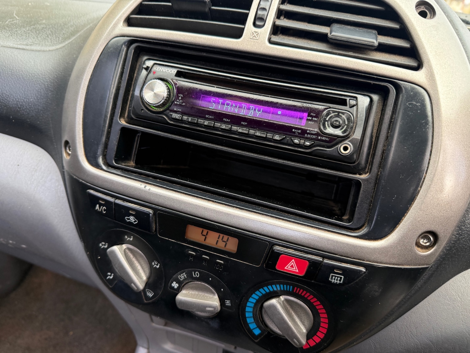 Used Toyota RAV4 2000 for sale - 77704200: Photo 8