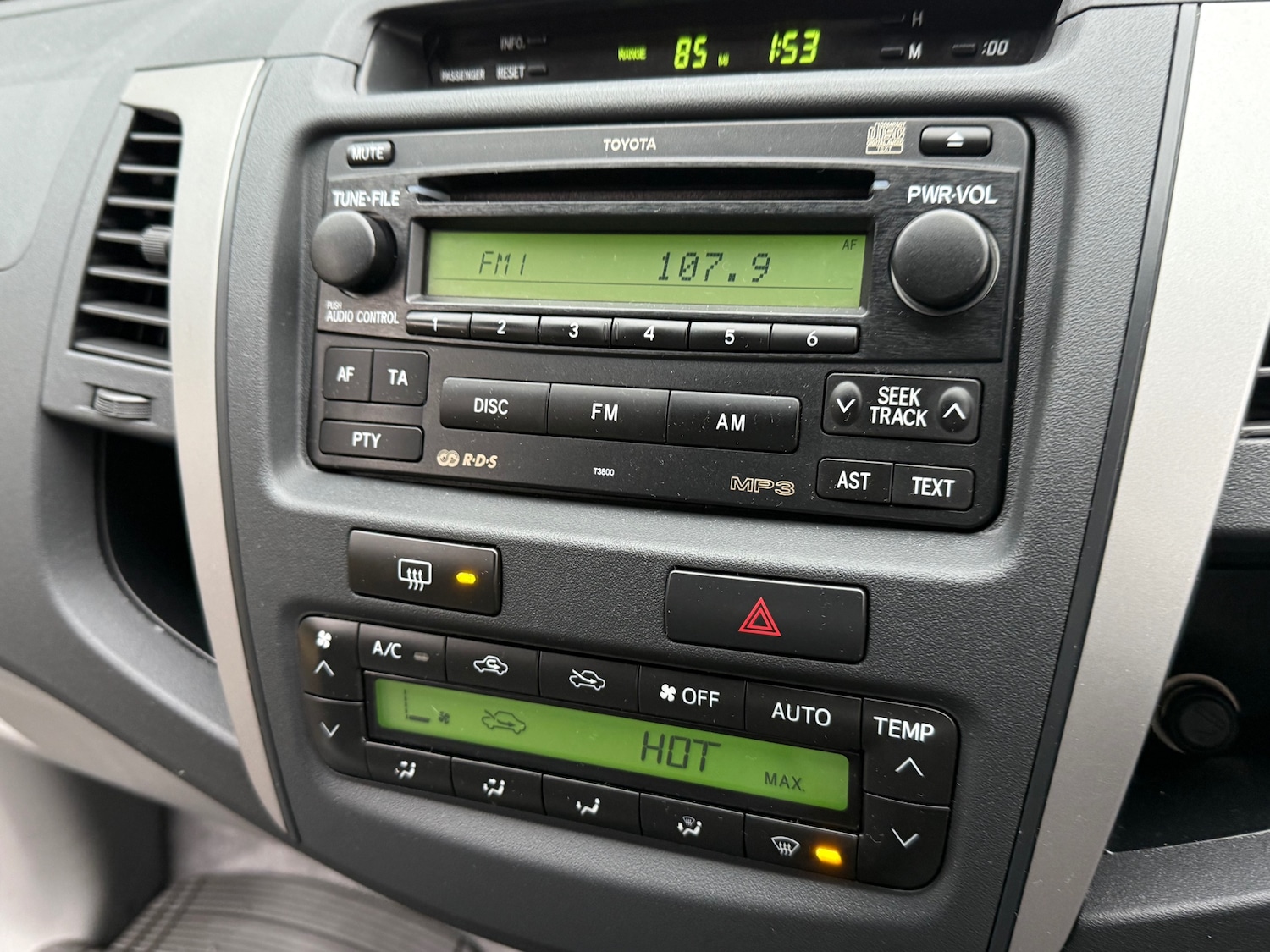 Used Toyota Hilux 2009 for sale - 76758989: Photo 12