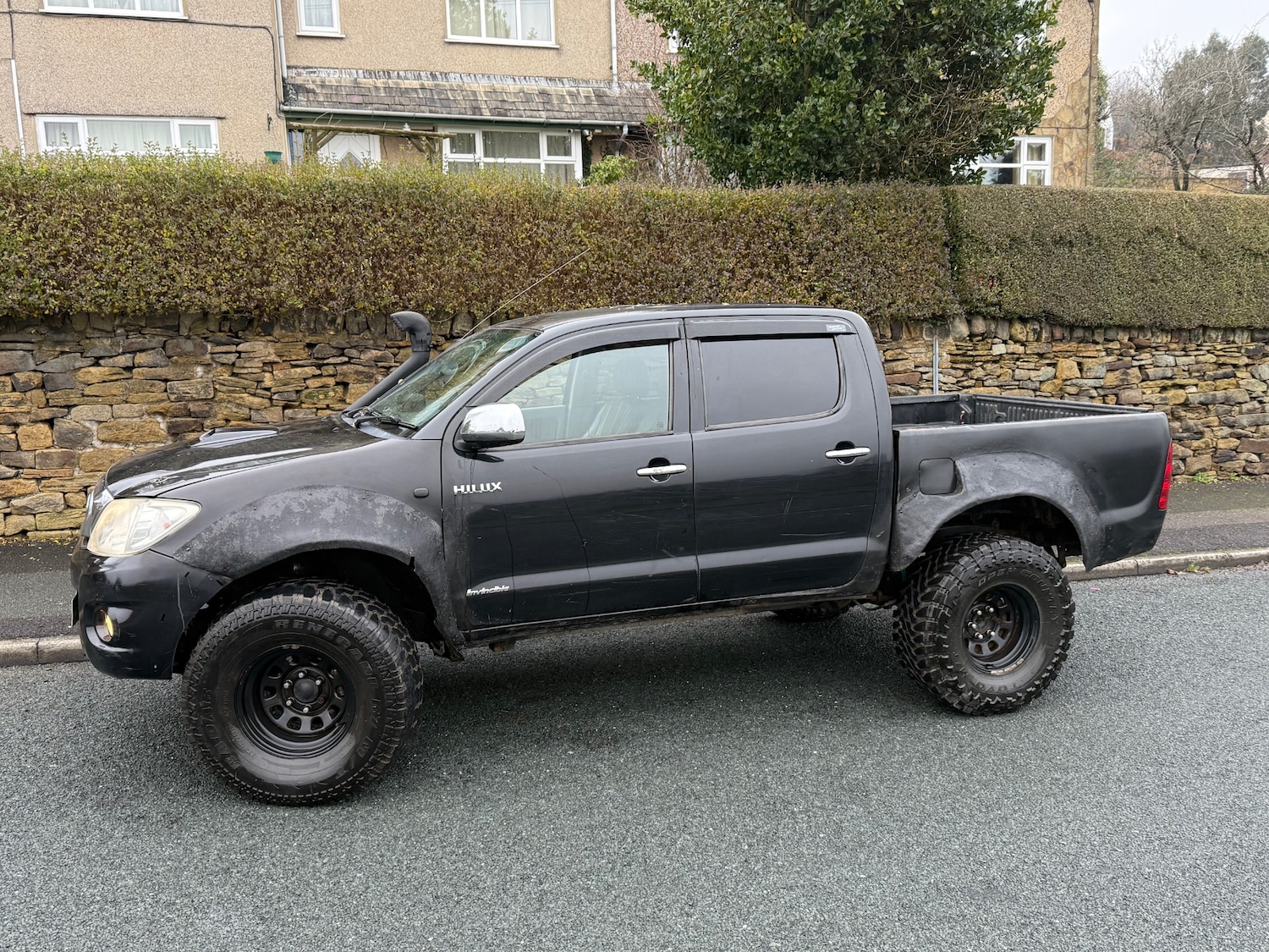 Used Toyota Hilux 2010 for sale - 77025925: Photo 2