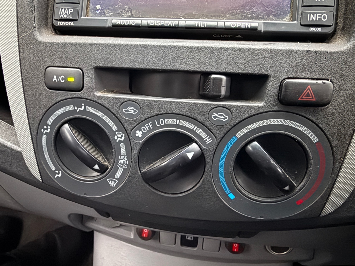 Used Toyota Hilux 2007 for sale - 76640373: Photo 15