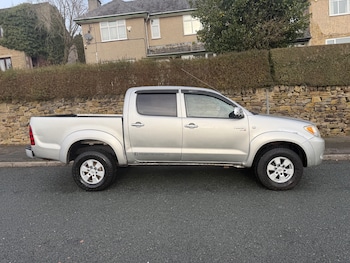 Used Toyota Hilux 2006 for sale - 77142905: Photo