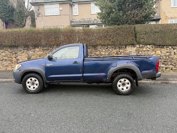 Used Toyota Hilux 2005 for sale - 77142907: Photo