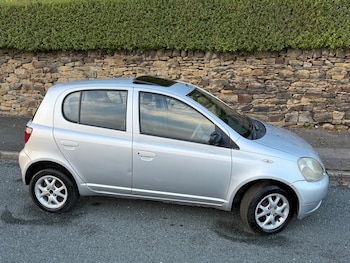 Used Toyota Yaris 2001 for sale - 76362884: Photo