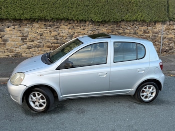 Used Toyota Yaris 2001 for sale - 76362884: Photo