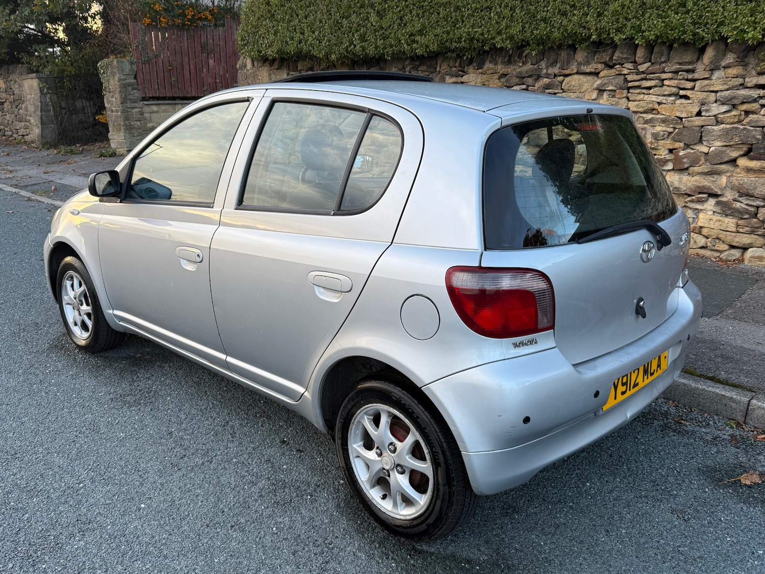 Used Toyota Yaris 2001 for sale - 76362884: Photo 7