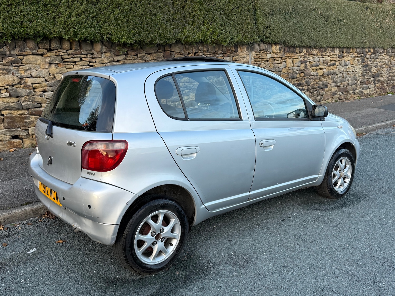 Used Toyota Yaris 2001 for sale - 76362884: Photo 8