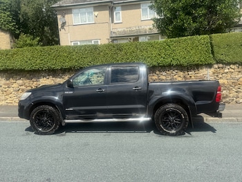 Used Toyota Hilux 2012 for sale - 75386140: Photo