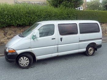 Used Toyota HiAce 2005 for sale - 75101961: Photo