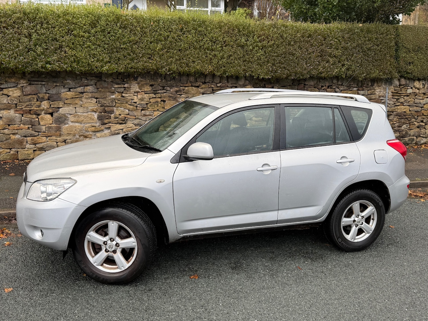 Used Toyota RAV4 2006 for sale - 76613669: Photo 2