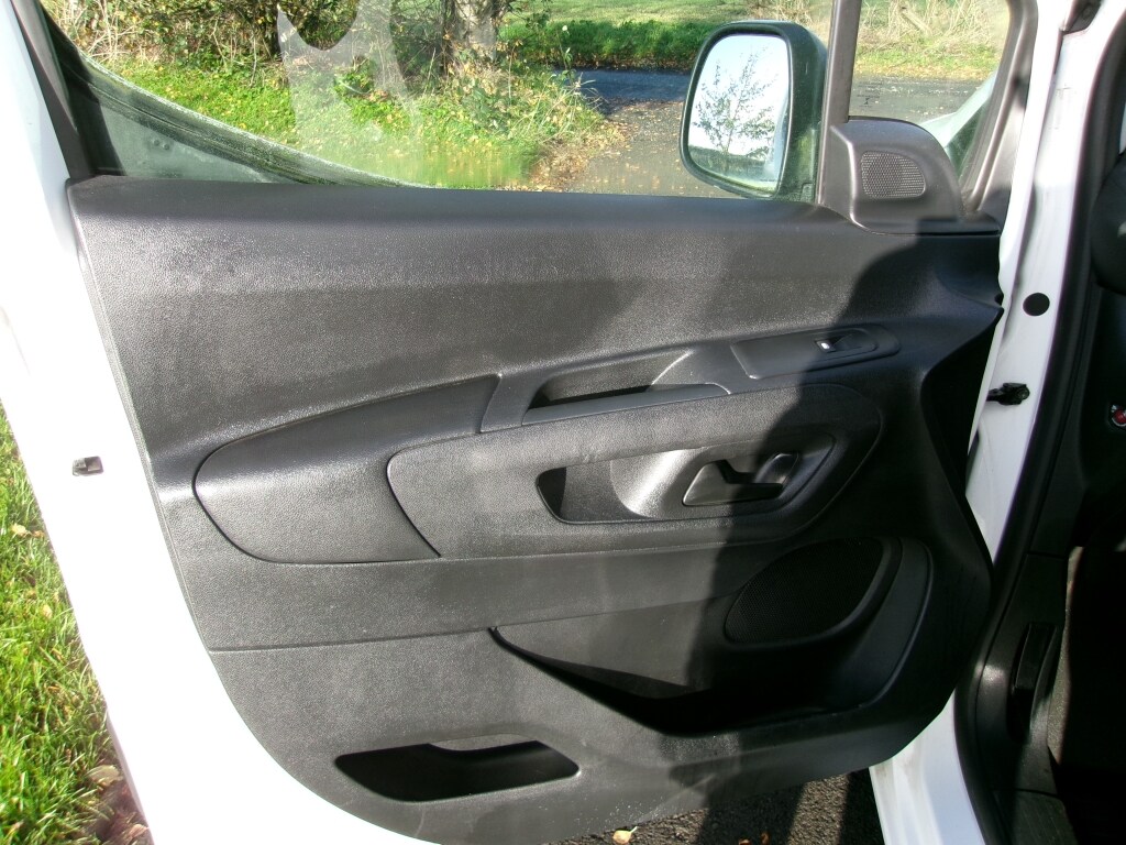 Used Peugeot Partner 2020 for sale - 76536920: Photo 12