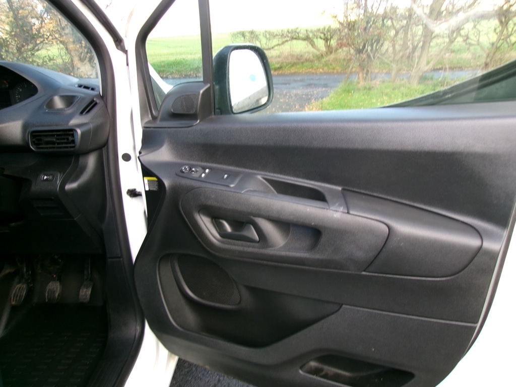 Used Peugeot Partner 2020 for sale - 76536920: Photo 14