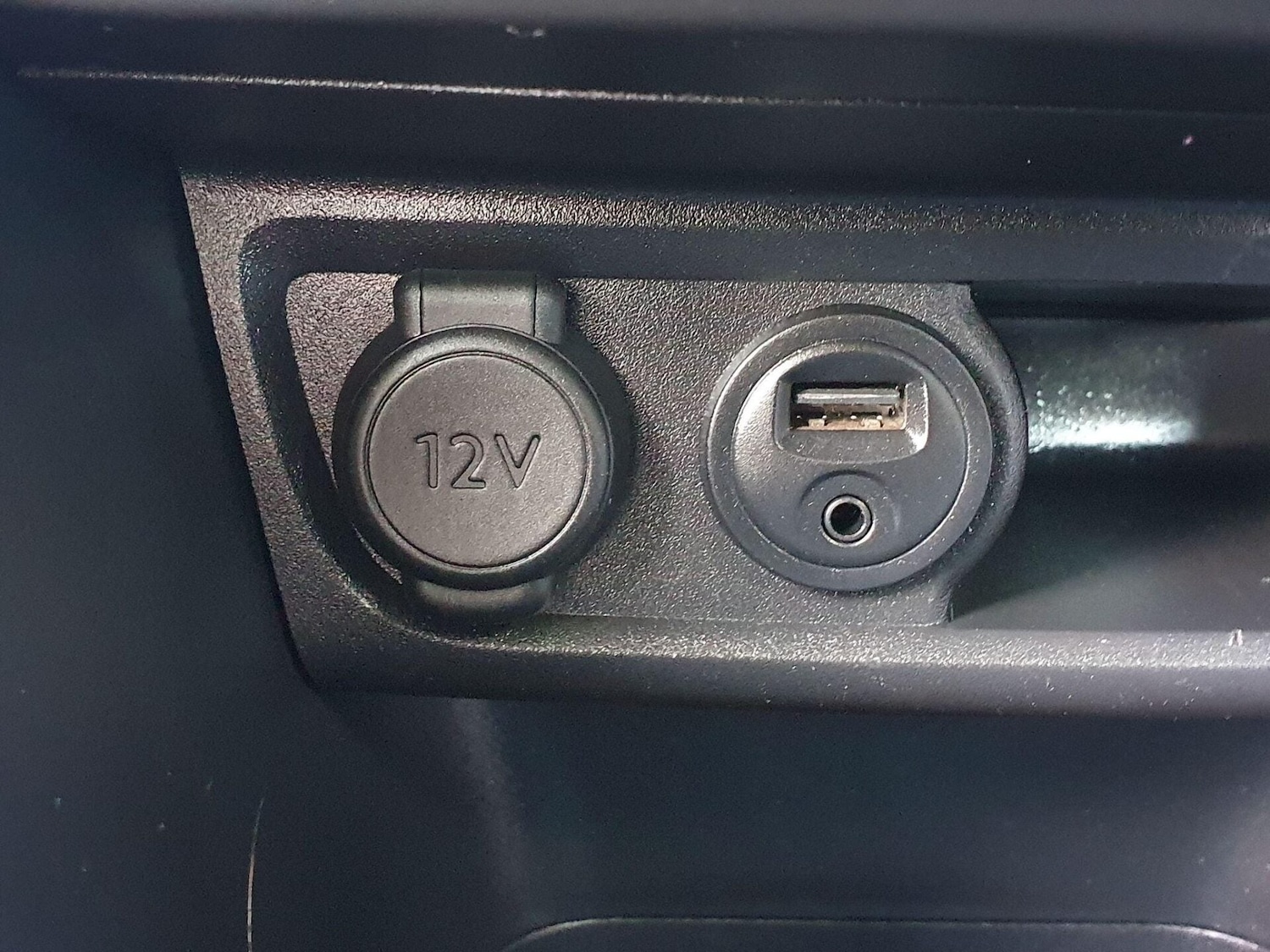 Used Peugeot 208 2014 for sale - 76719450: Photo 13