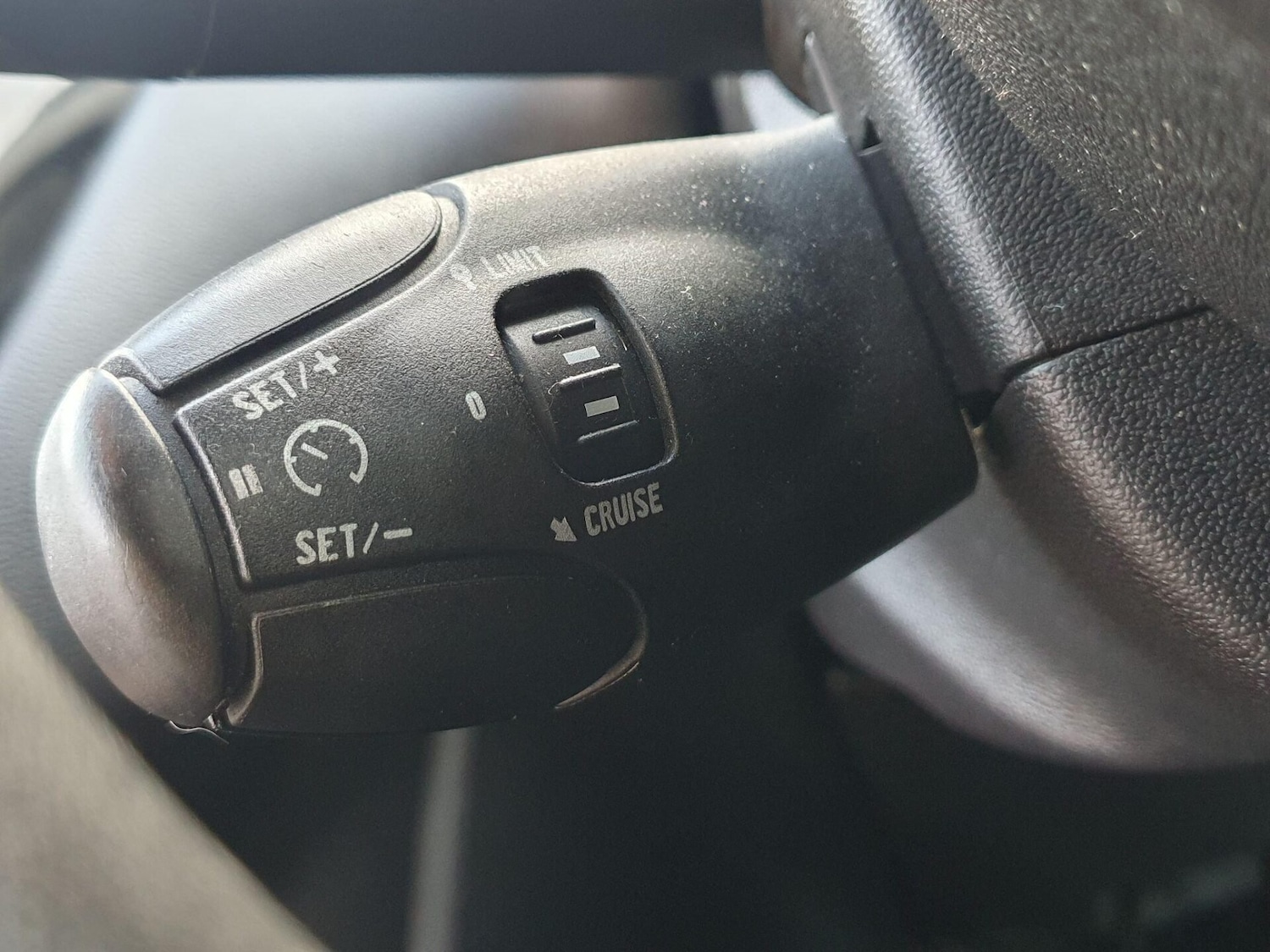 Used Peugeot 208 2014 for sale - 76719450: Photo 15