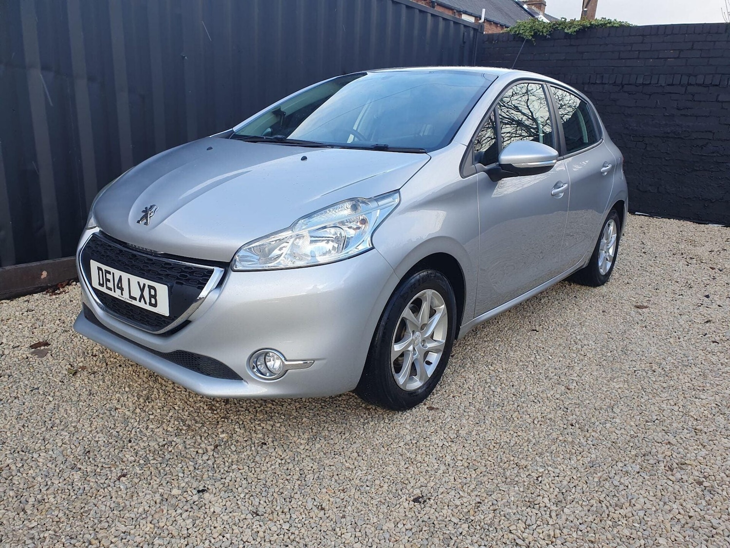 Used Peugeot 208 2014 for sale - 76719450: Photo 3