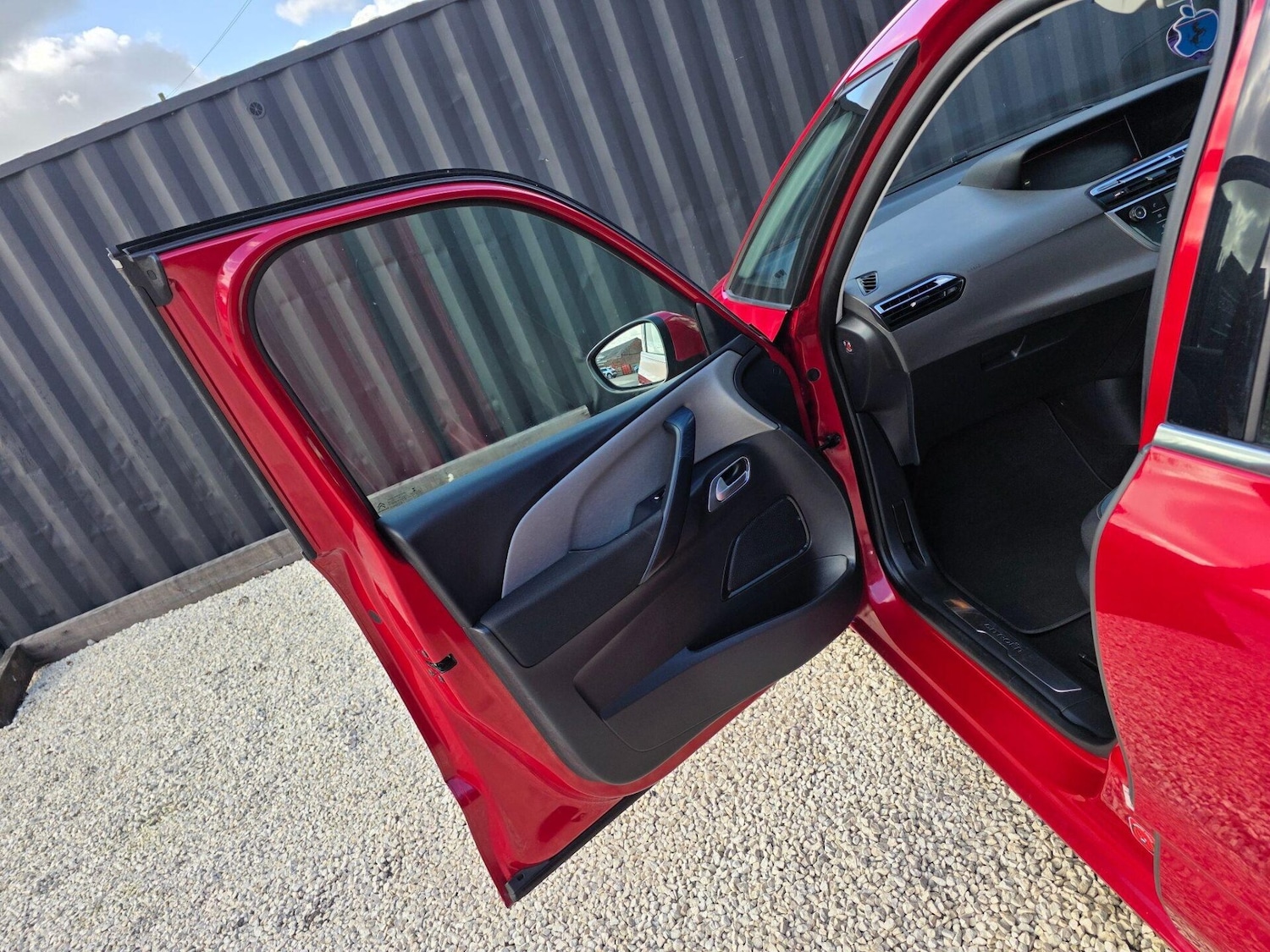 Used Citroen C4 Picasso 2017 for sale - 77844820: Photo 21