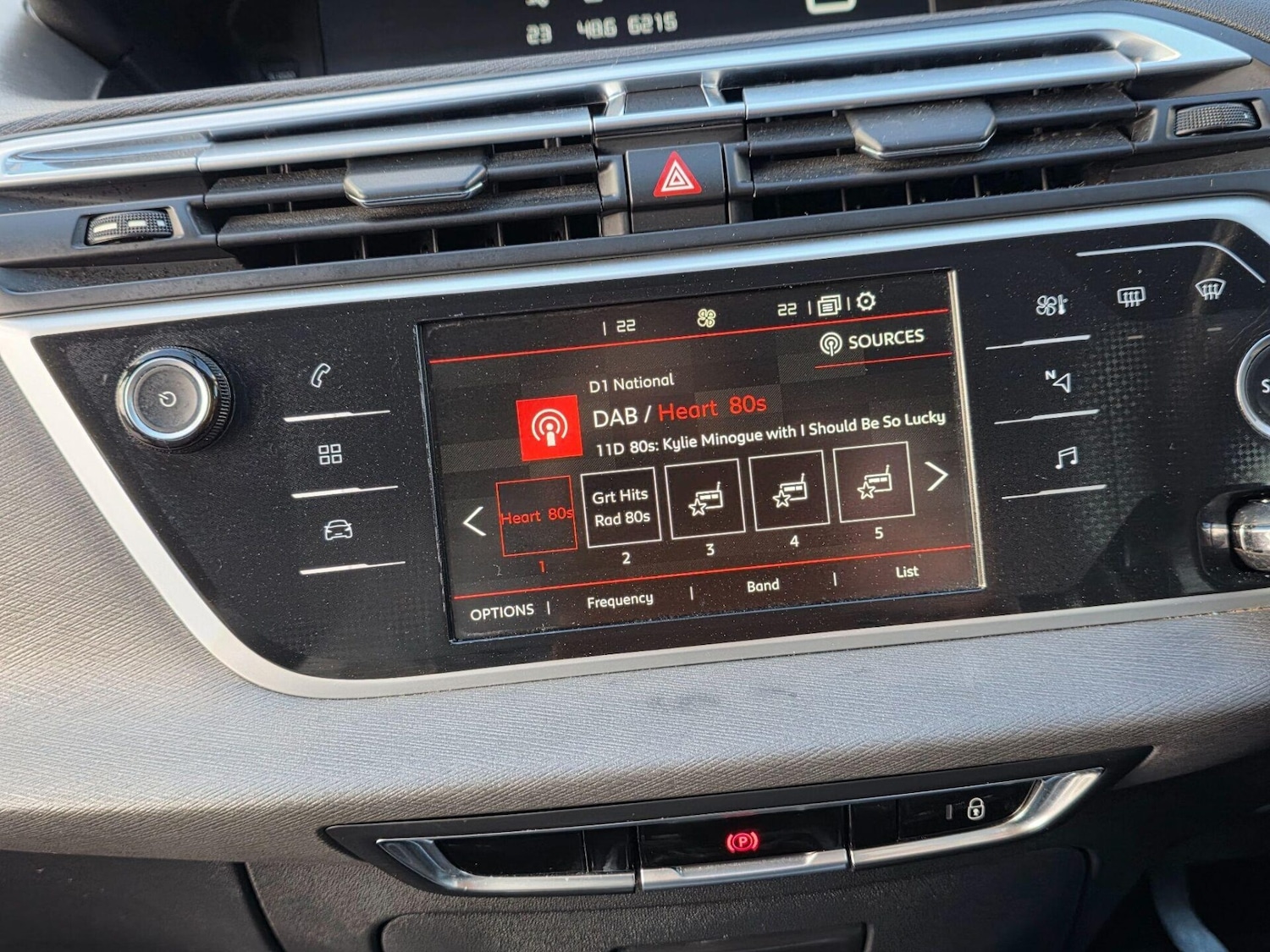 Used Citroen C4 Picasso 2017 for sale - 77844820: Photo 32