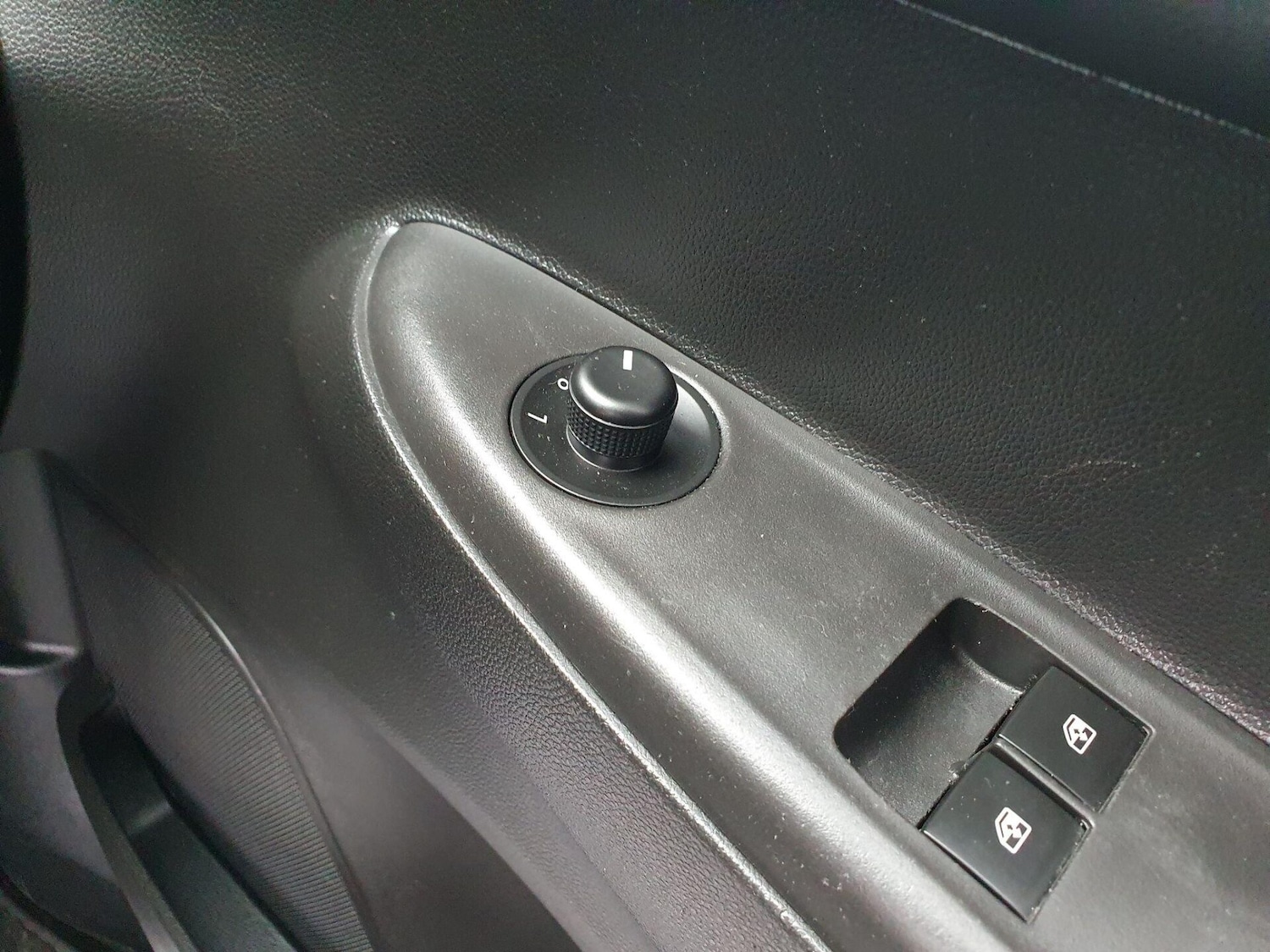 Used Vauxhall Viva 2016 for sale - 76719749: Photo 15