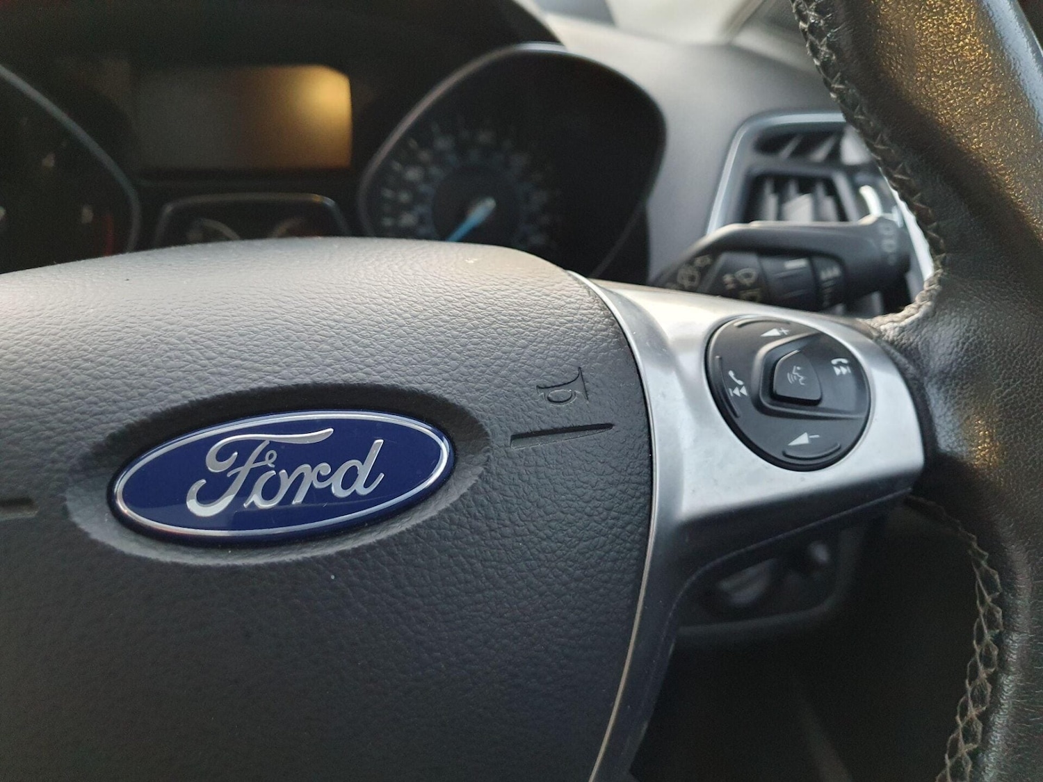 Used Ford Kuga 2015 for sale - 76719740: Photo 17