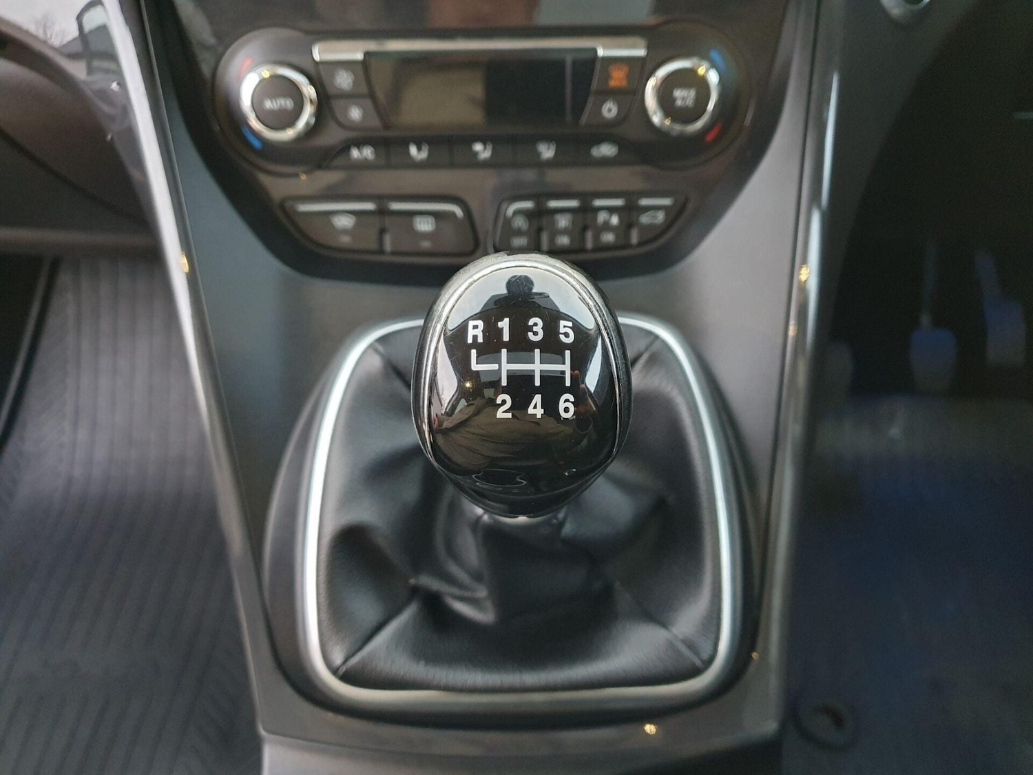 Used Ford Kuga 2015 for sale - 76719740: Photo 7