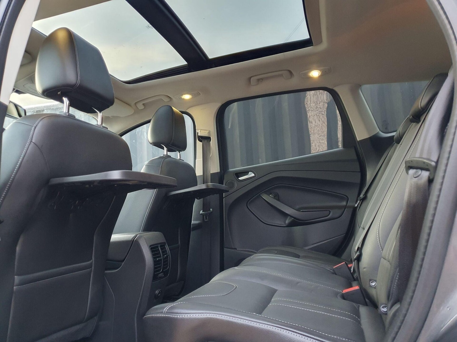 Used Ford Kuga 2015 for sale - 76719740: Photo 9