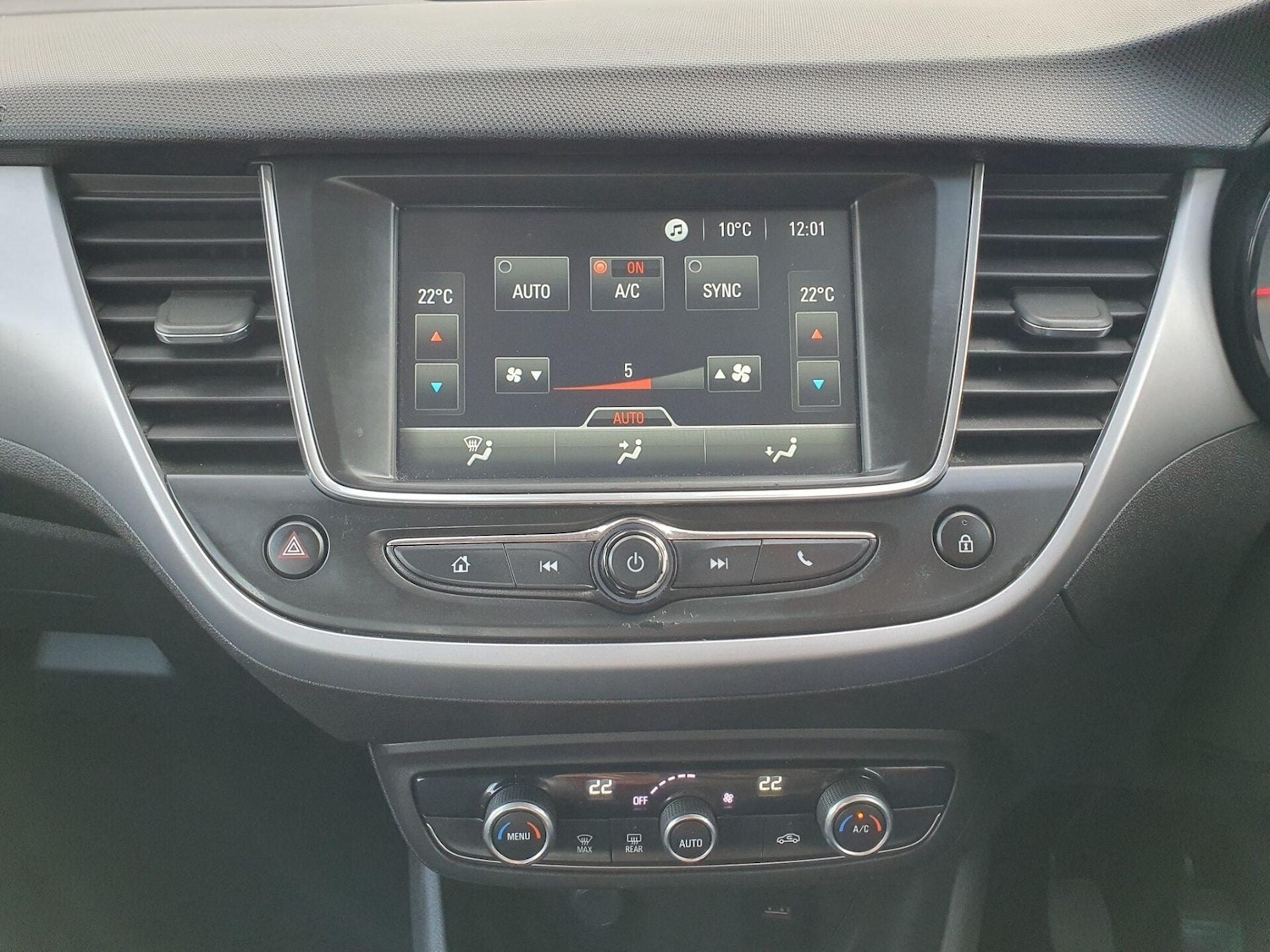 Used Vauxhall Crossland X 2018 for sale - 76723989: Photo 11