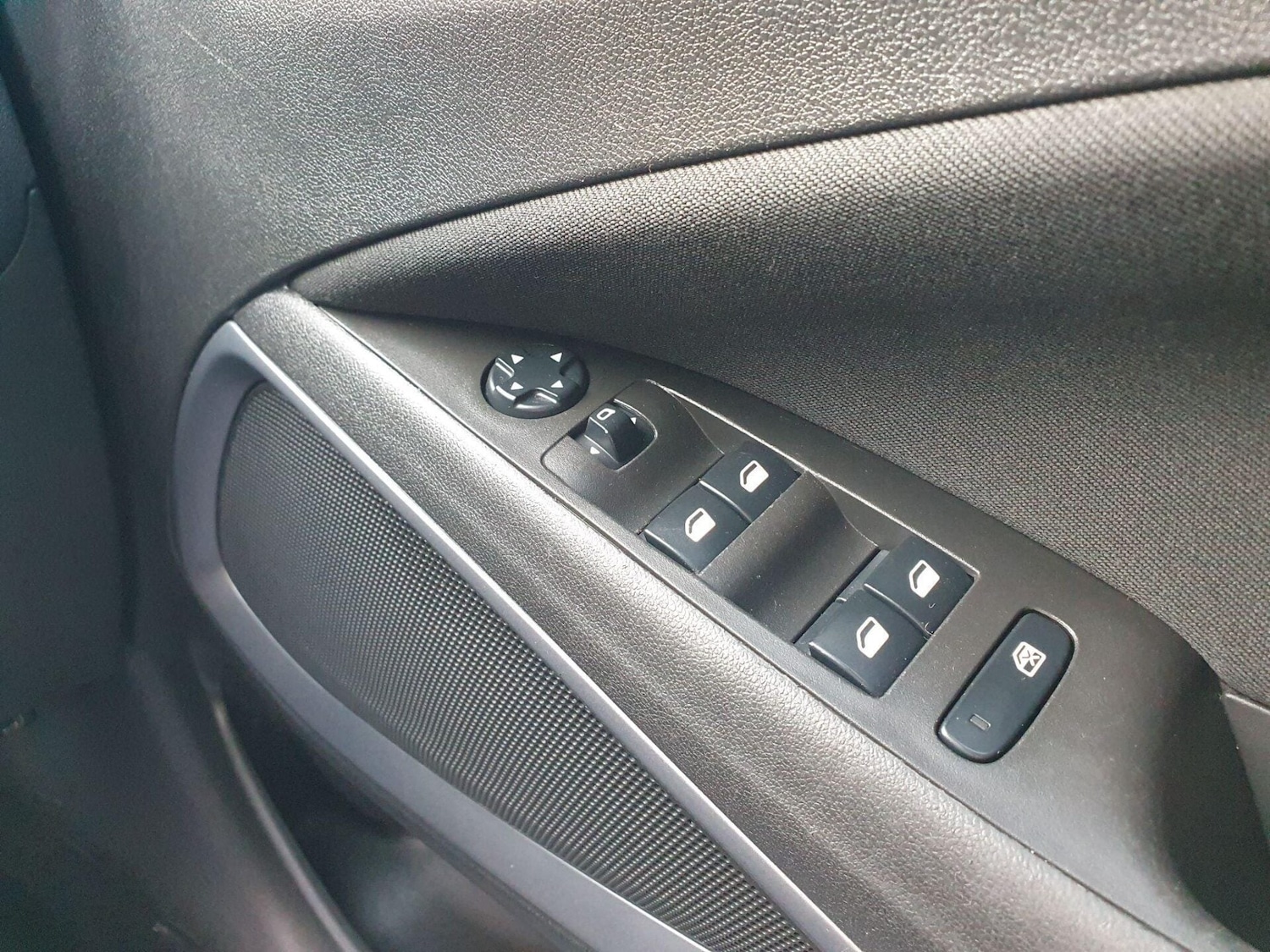 Used Vauxhall Crossland X 2018 for sale - 76723989: Photo 25