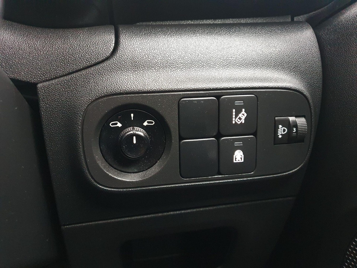 Used Citroen C3 2017 for sale - 76719747: Photo 11