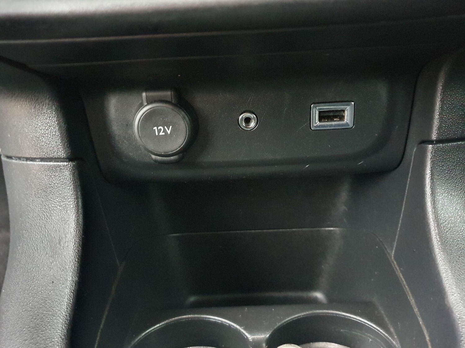 Used Citroen C3 2017 for sale - 76719747: Photo 8