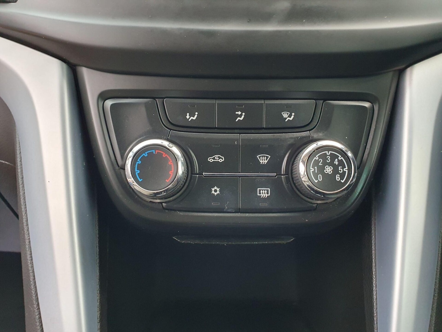 Used Vauxhall Zafira 2017 for sale - 76767654: Photo 20