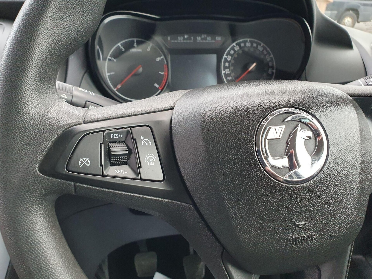 Used Vauxhall Zafira 2017 for sale - 76767654: Photo 23