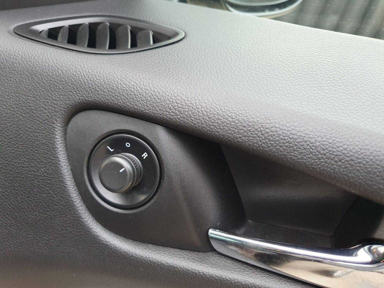 Used Vauxhall Zafira 2017 for sale - 76767654: Photo 24