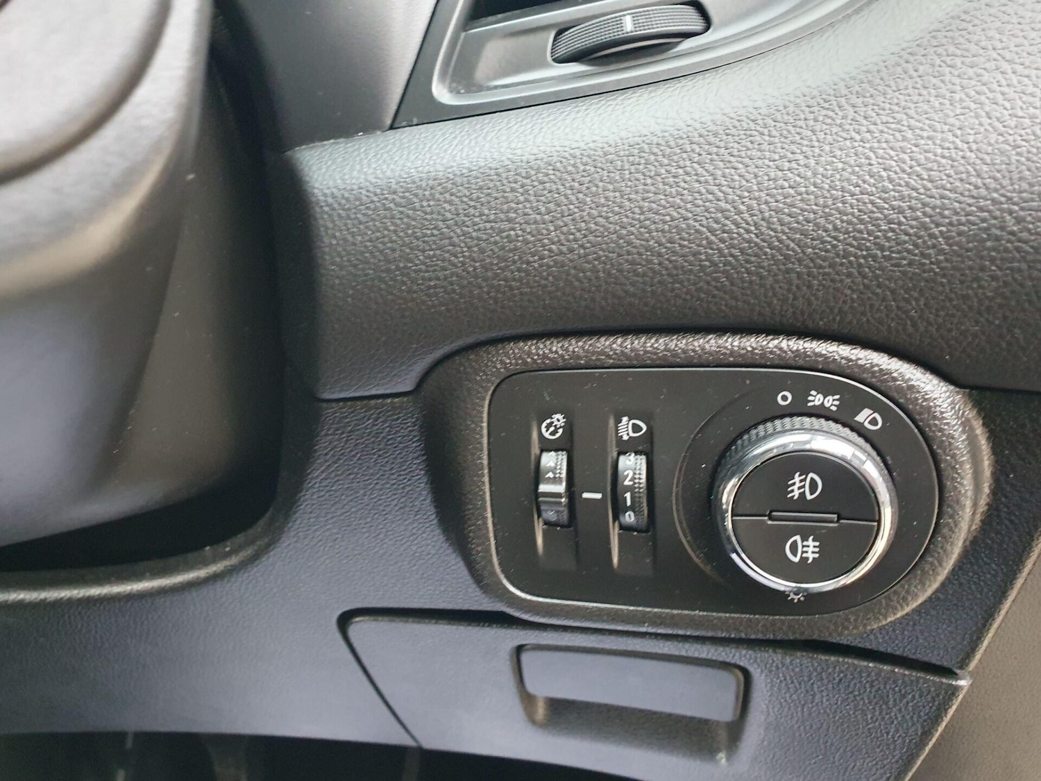 Used Vauxhall Zafira 2017 for sale - 76767654: Photo 26