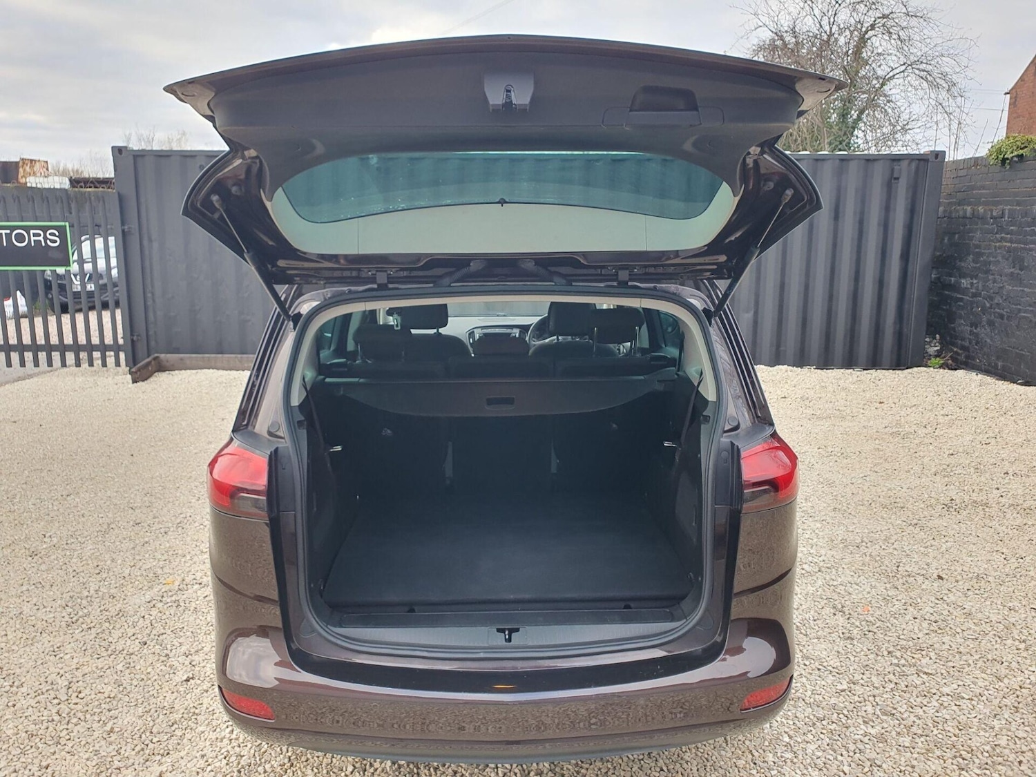 Used Vauxhall Zafira 2017 for sale - 76767654: Photo 34