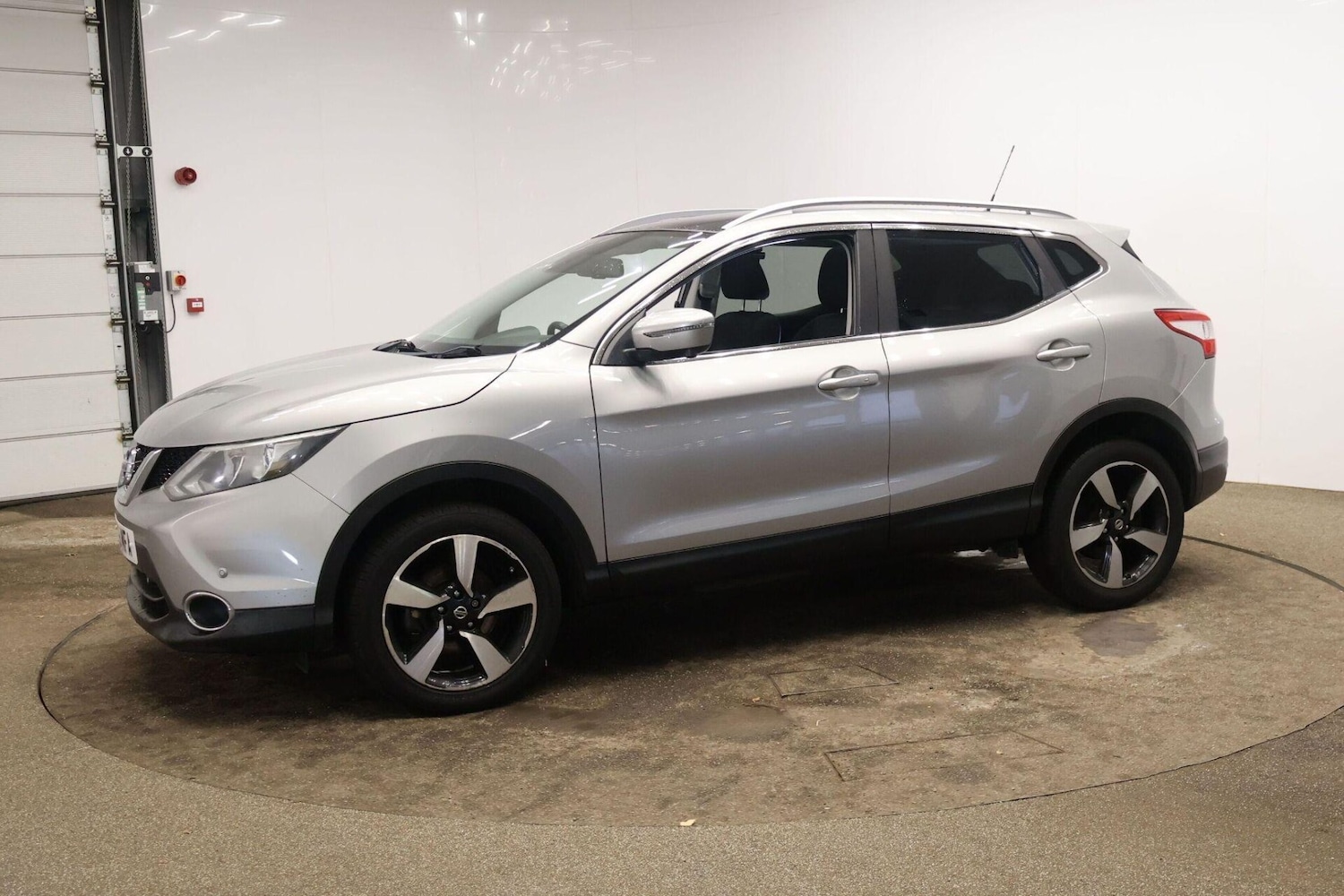 Used Nissan Qashqai 2015 for sale - 77234563: Photo 5