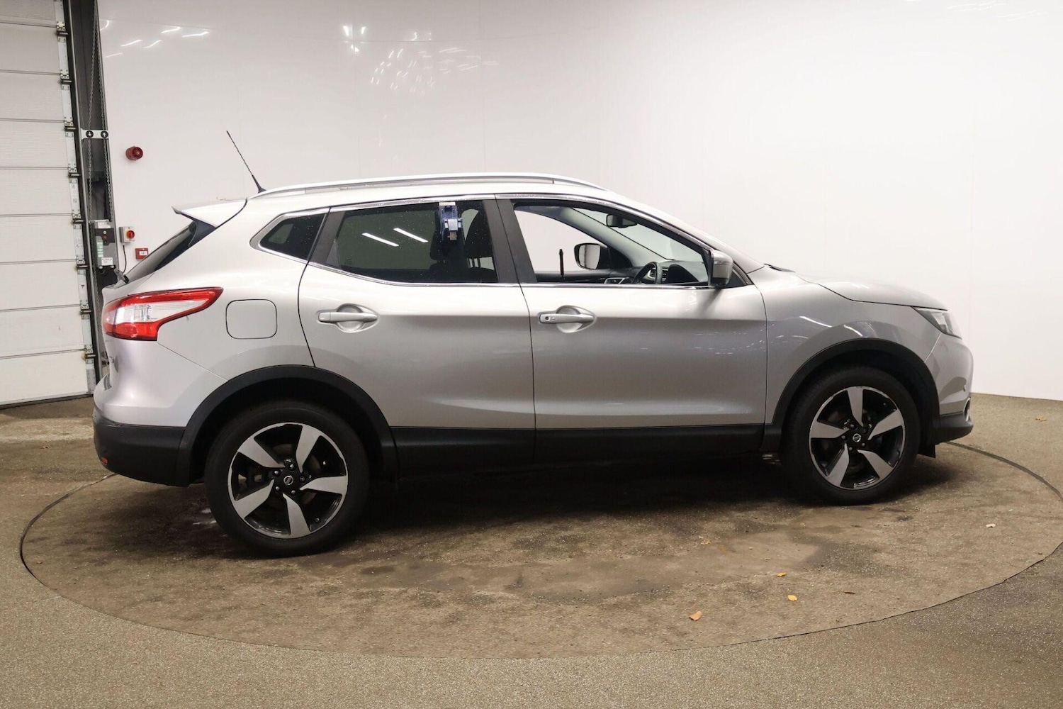 Used Nissan Qashqai 2015 for sale - 77234563: Photo 6