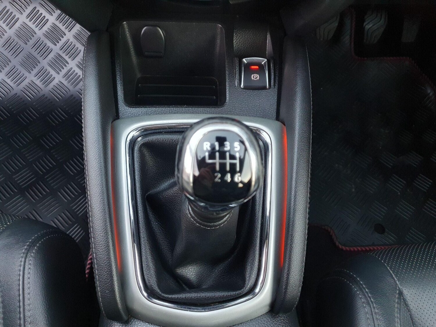 Used Nissan Qashqai 2016 for sale - 76719741: Photo 11