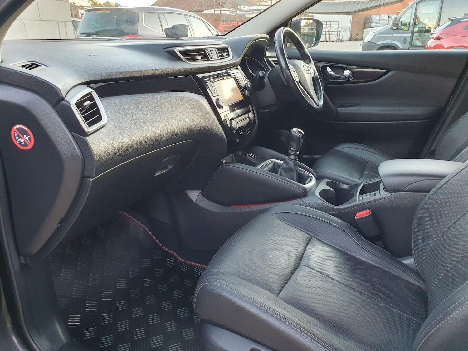 Used Nissan Qashqai 2016 for sale - 76719741: Photo 8