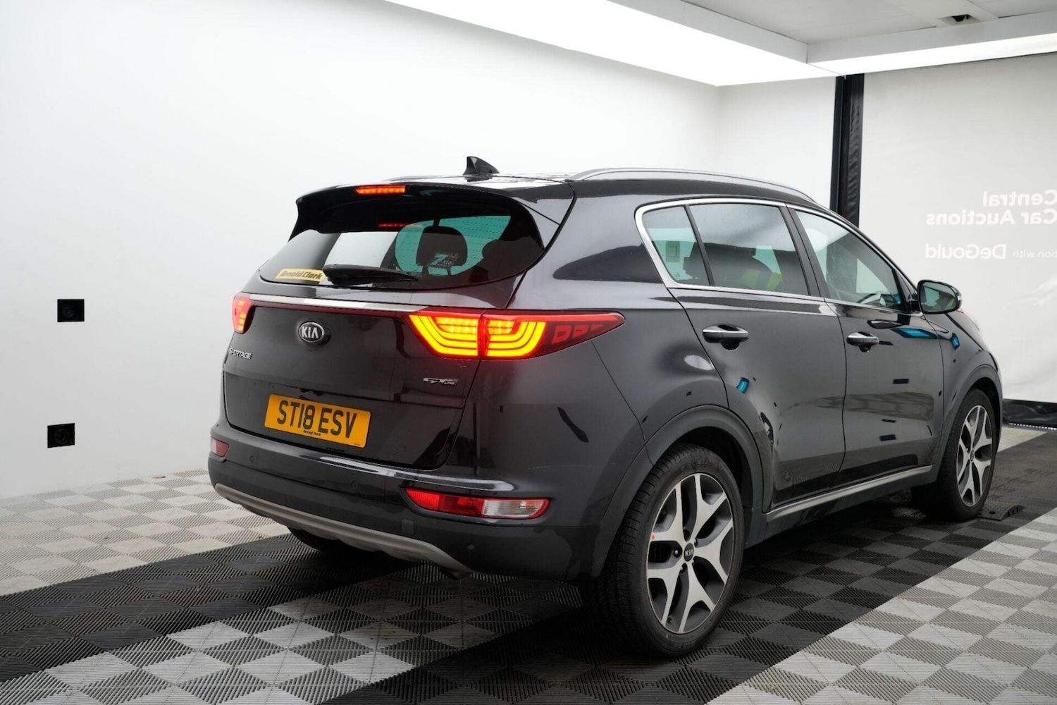 Used Kia Sportage 2018 for sale - 76719751: Photo 2