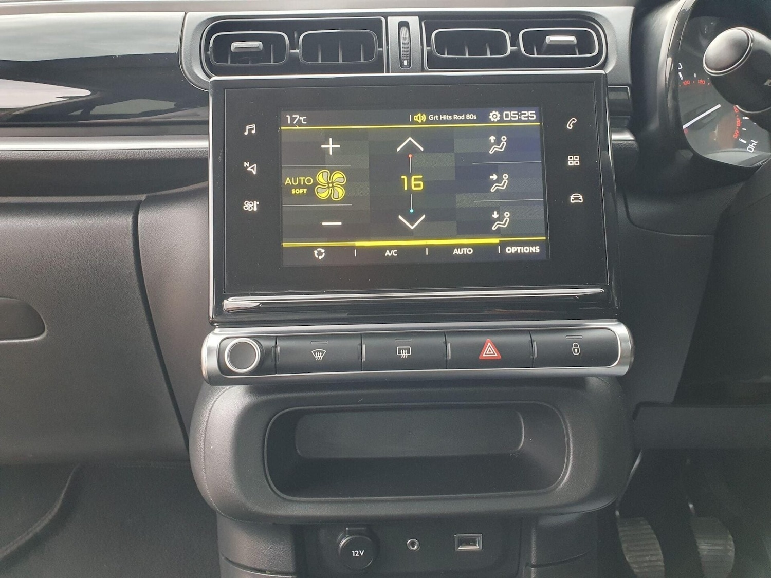 Used Citroen C3 2017 for sale - 76972550: Photo 21