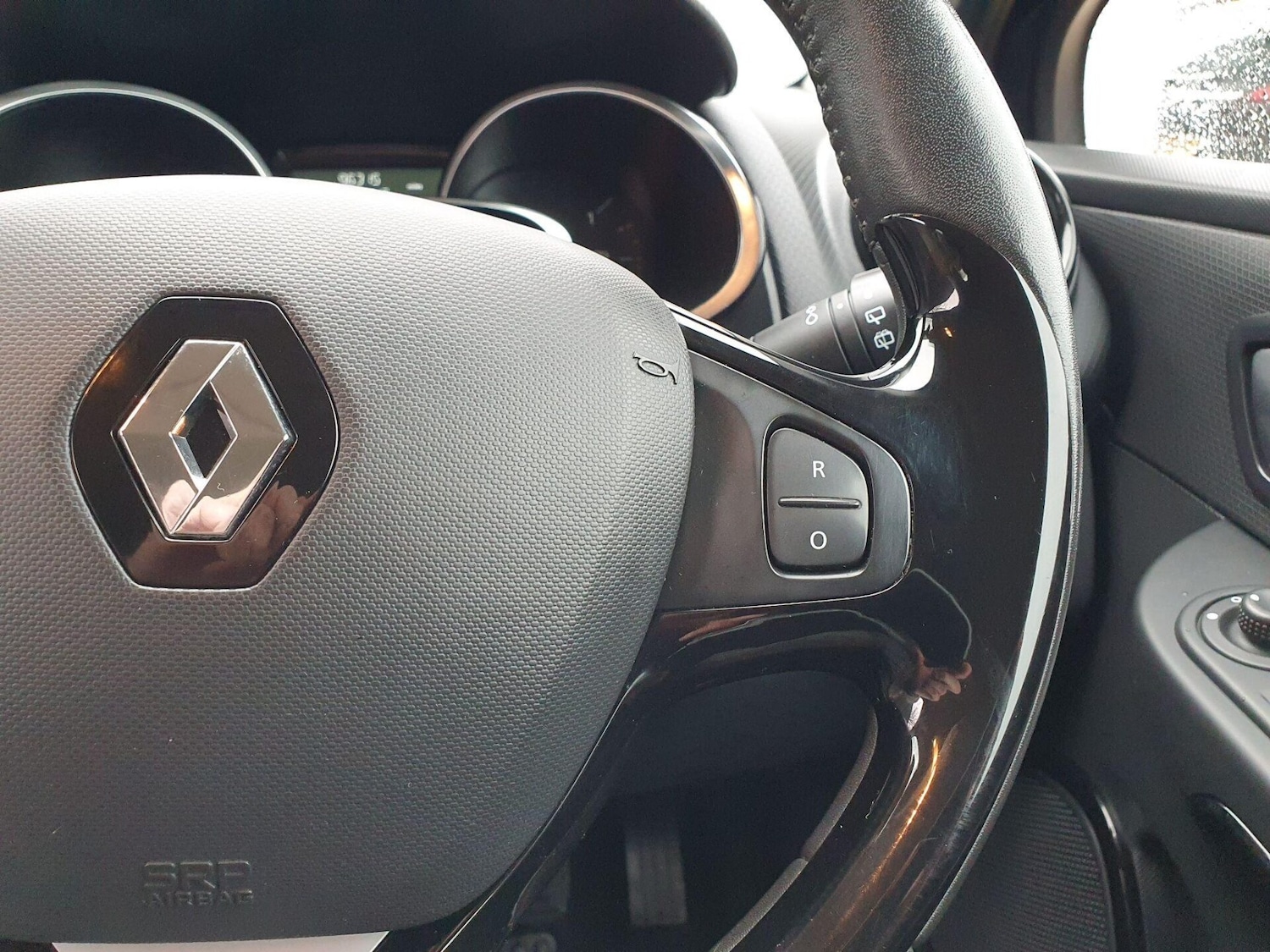 Used Renault Clio 2015 for sale - 76922774: Photo 13