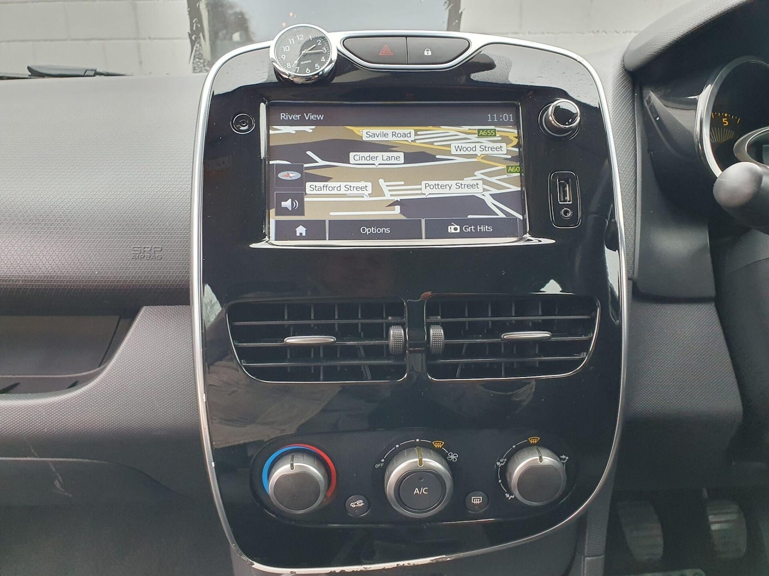 Used Renault Clio 2015 for sale - 76922774: Photo 7