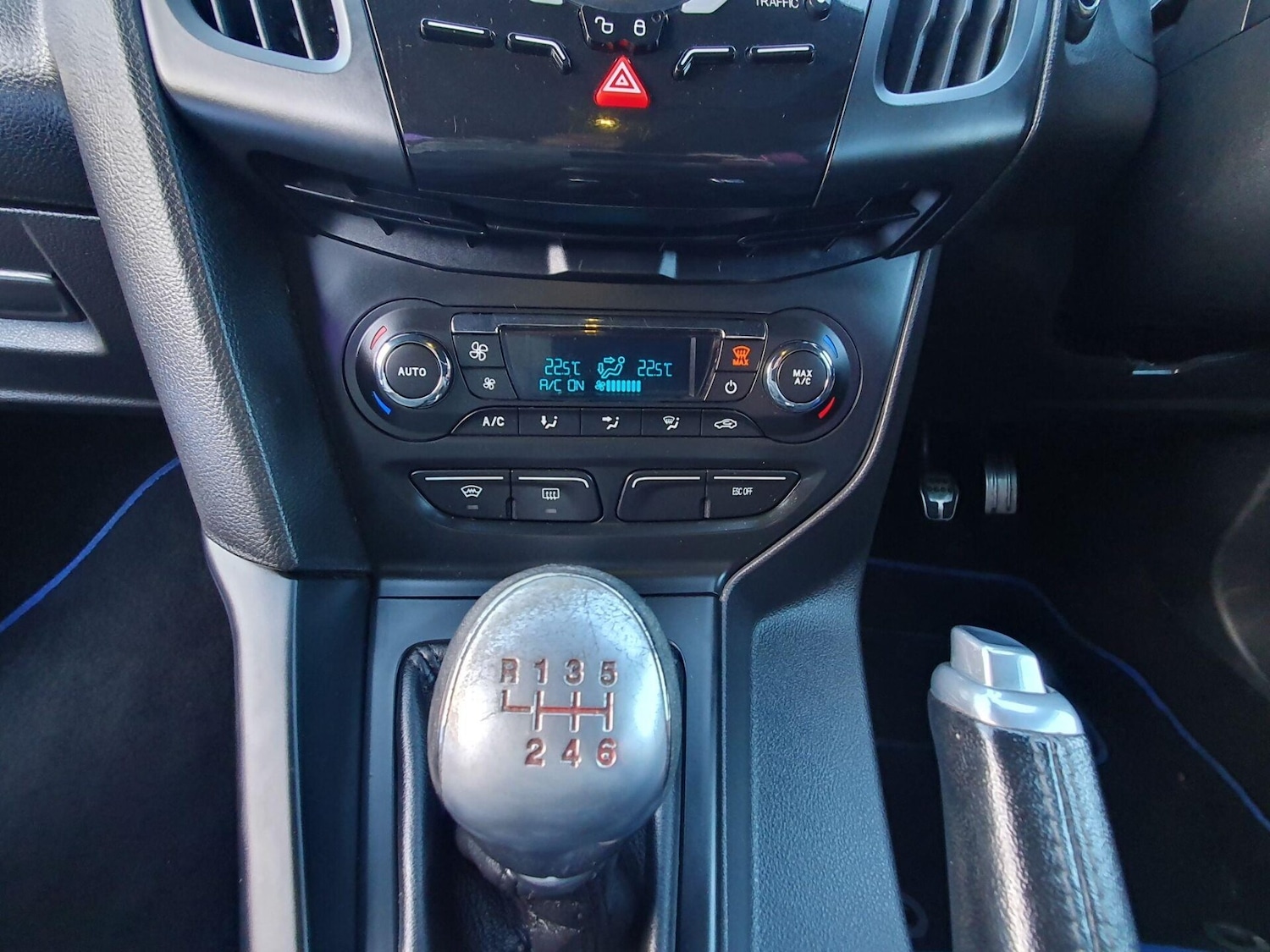 Used Ford Focus 2012 for sale - 76985190: Photo 19