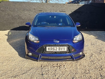 Used Ford Focus 2012 for sale - 76985190: Photo