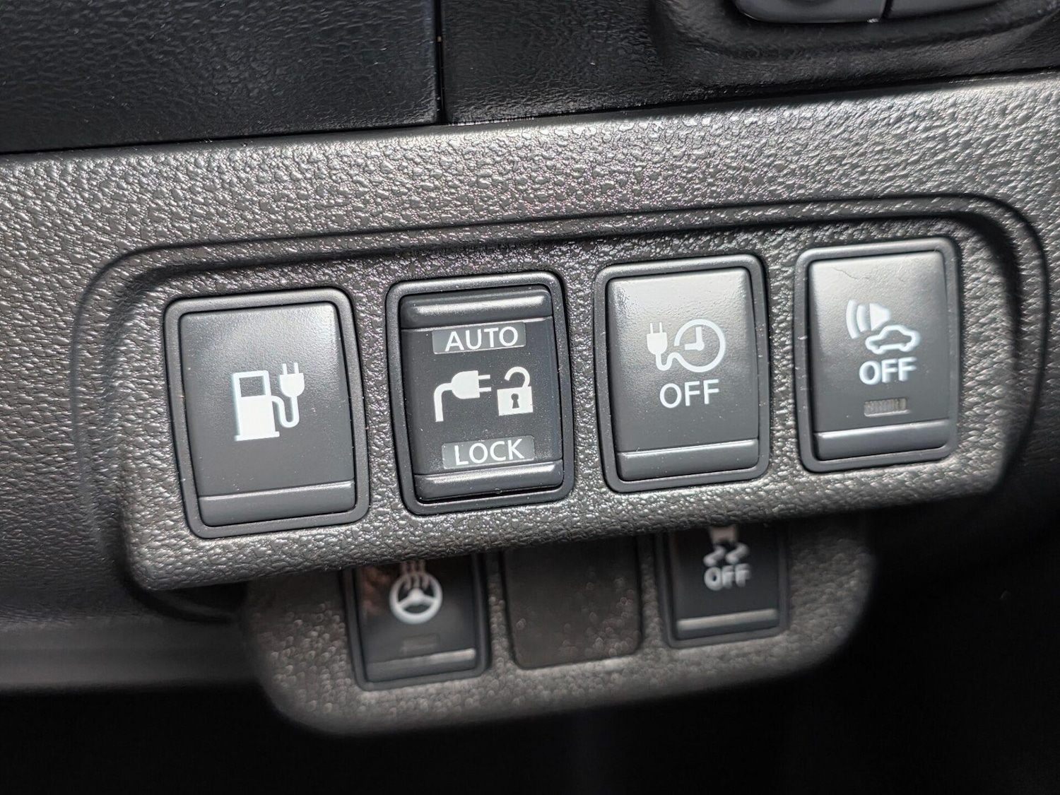 Used Nissan Leaf 2017 for sale - 77805064: Photo 16