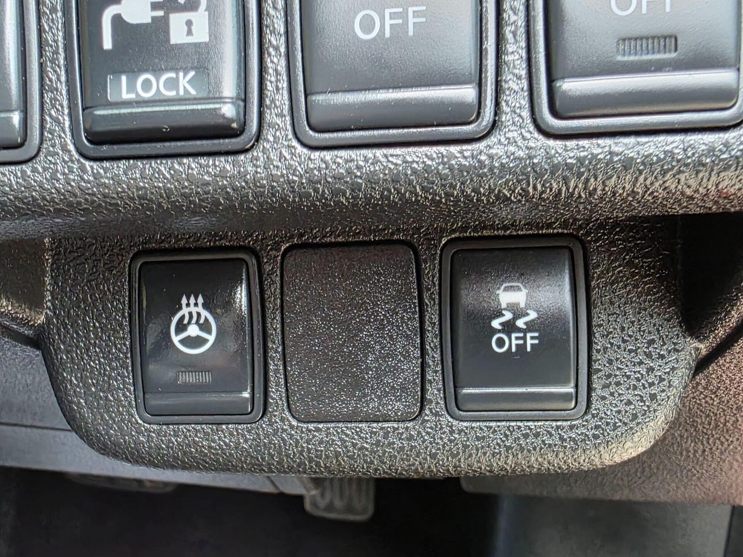 Used Nissan Leaf 2017 for sale - 77805064: Photo 17