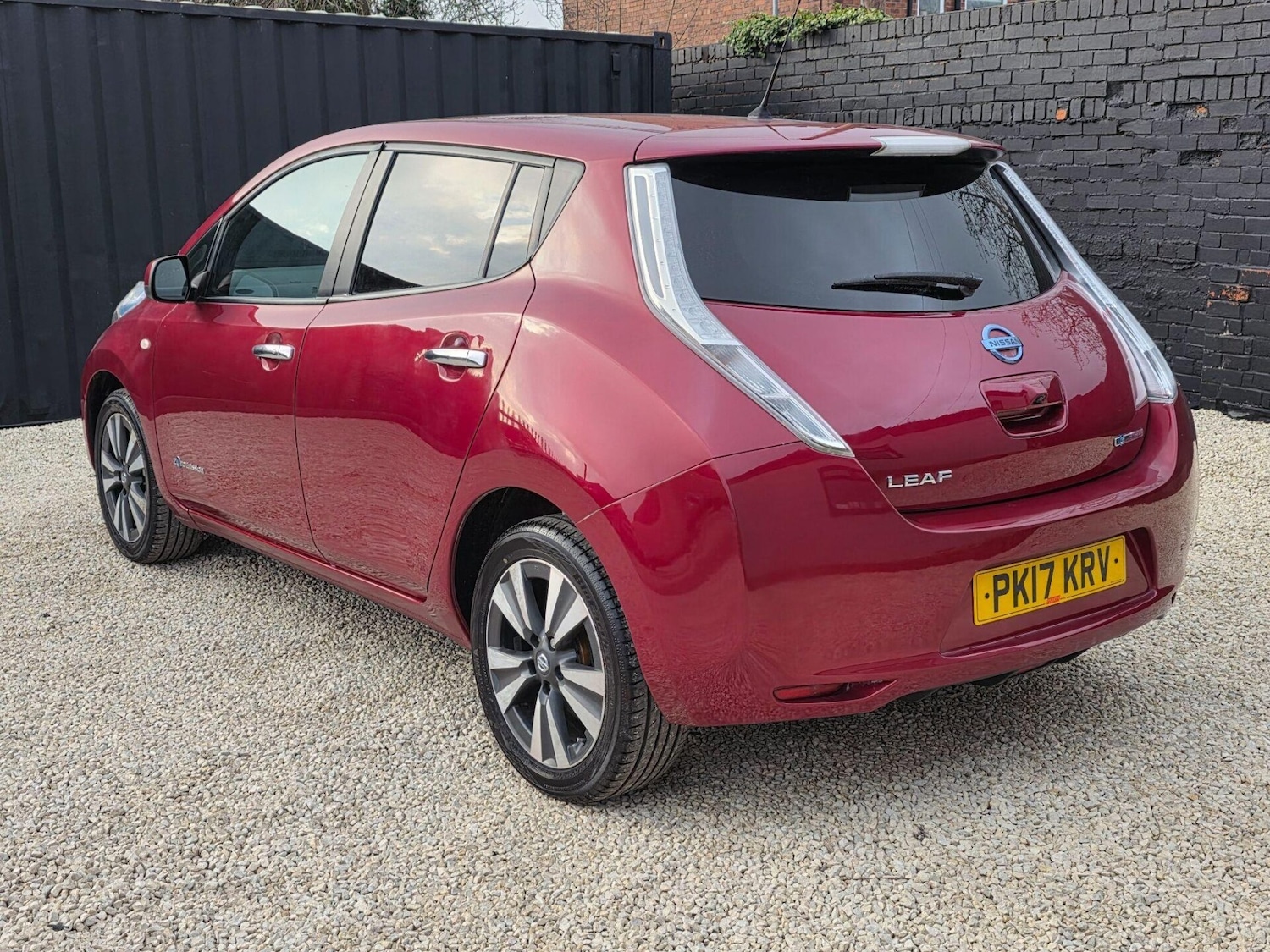 Used Nissan Leaf 2017 for sale - 77805064: Photo 6