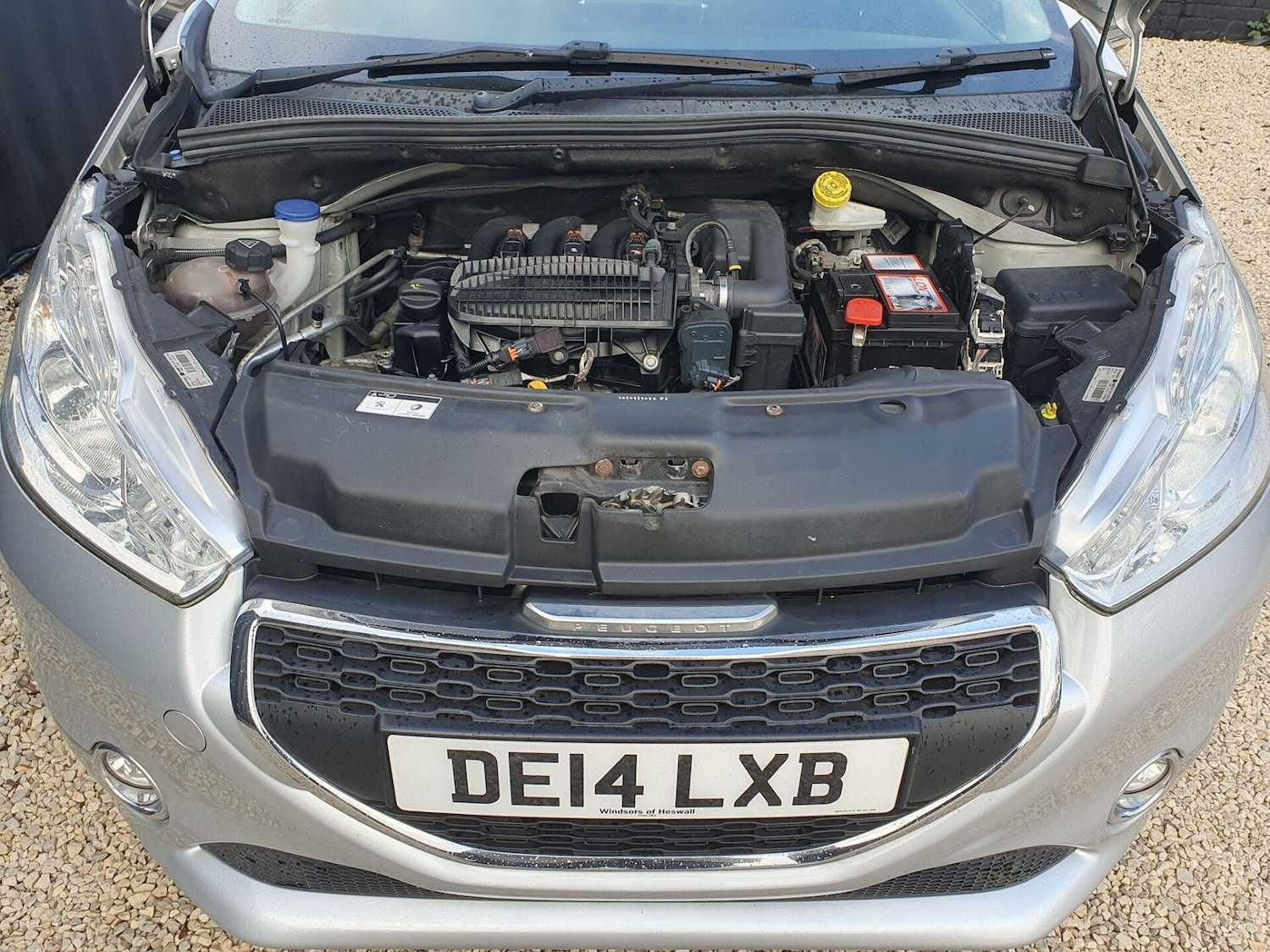 Used Peugeot 208 2014 for sale - 76934348: Photo 23