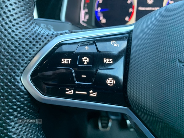 Used Volkswagen T-Roc 2022 for sale - 76634541: Photo 14